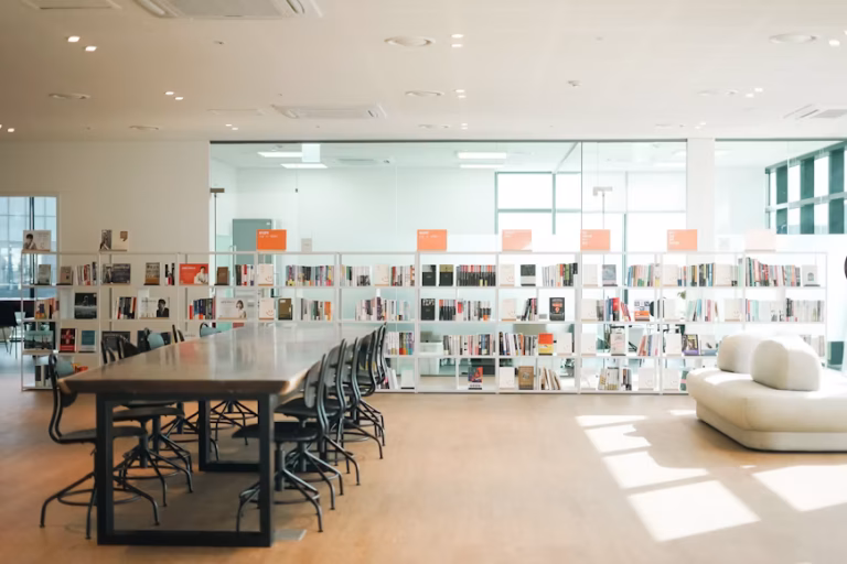 Clubes de leitura como espaço de reflexão e diálogo