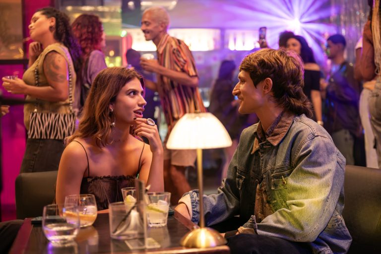 Os 12 Signos de Valentina ganha trailer e estreia em novembro na Netflix